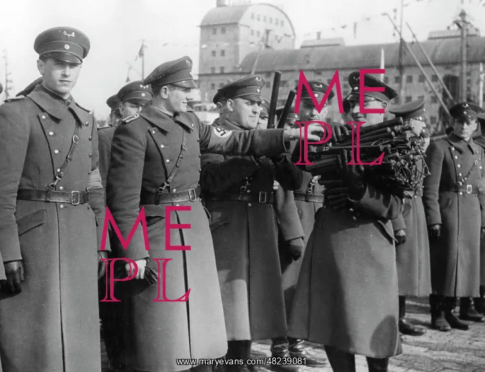: Policemen from Memel, 1939 : Policemen from Memel, 1939