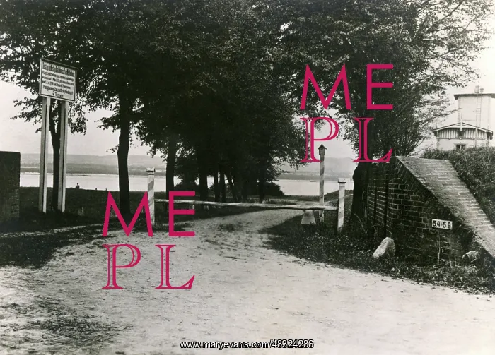 : Polish barrier at Marienwerder, 1927 : Polish barrier at Marienwerder, 1927