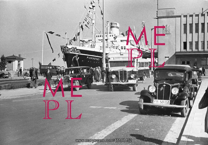 : The Polish passenger ship called Pilsudski at the sea stat : The Polish passenger ship called Pilsudski at the sea stat