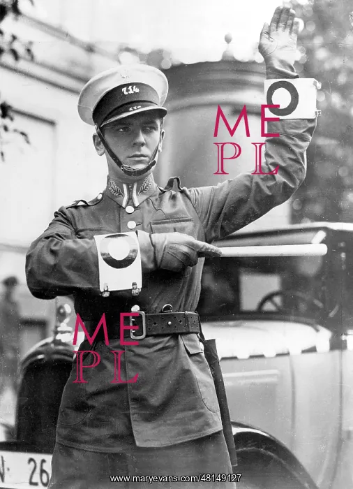 : Polish traffic policeman, 1937 : Polish traffic policeman, 1937