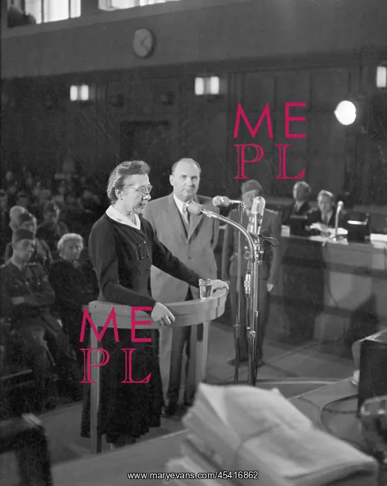 : Political trial : Political trial