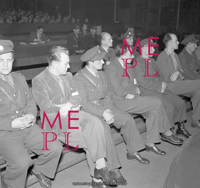 : Political trial - show trial : Political trial - show trial