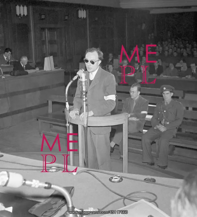 : Political trial - show trial : Political trial - show trial