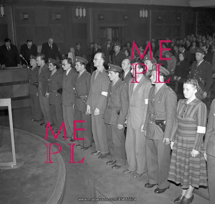 : Political trial - show trial : Political trial - show trial