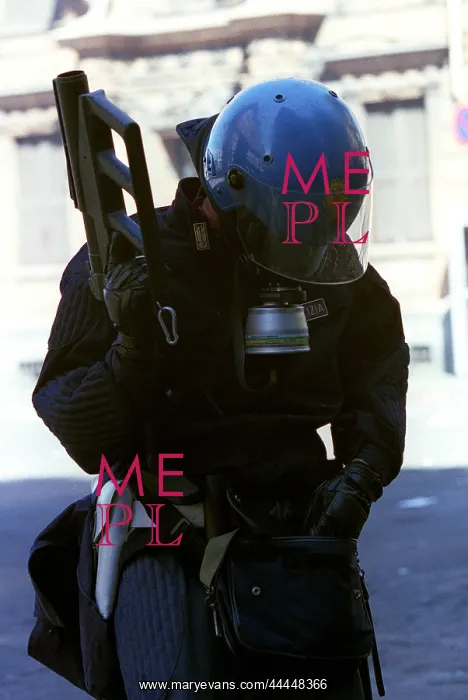 : Polizia Reloads Tear Gas : Polizia Reloads Tear Gas
