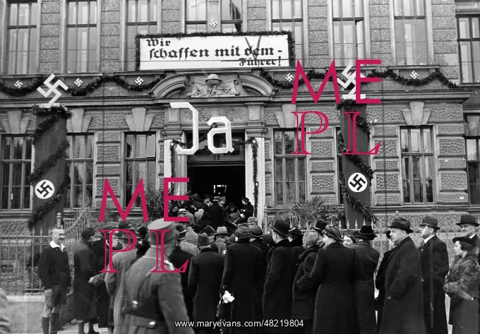 : Polling station in Vienna, 1938 : Polling station in Vienna, 1938