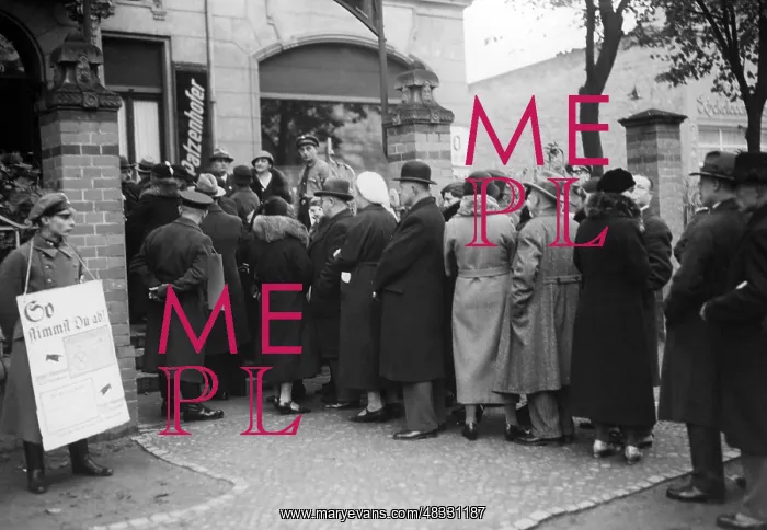 : Polling station in Zehlendorf, 1933 : Polling station in Zehlendorf, 1933