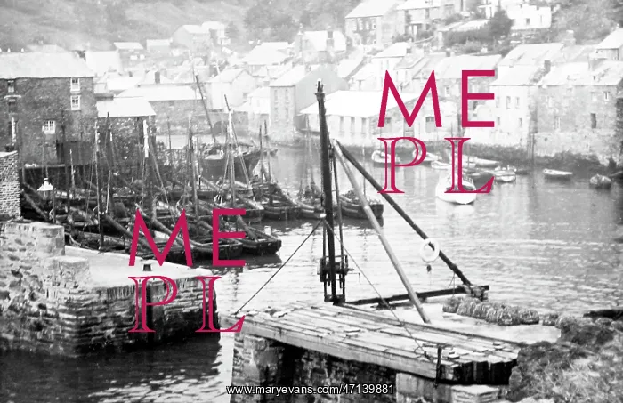 : Polperro Harbour, Cornwall : Polperro Harbour, Cornwall