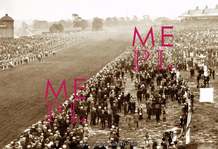  : Pontefract Race Course probably 1920s