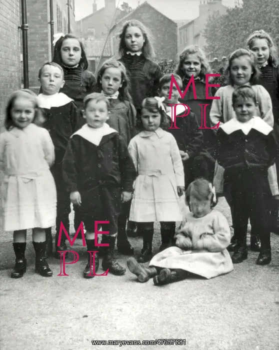: Pontefract Union Cottage Homes, Carleton - Group of Children : Pontefract Union Cottage Homes, Carleton - Group of Children