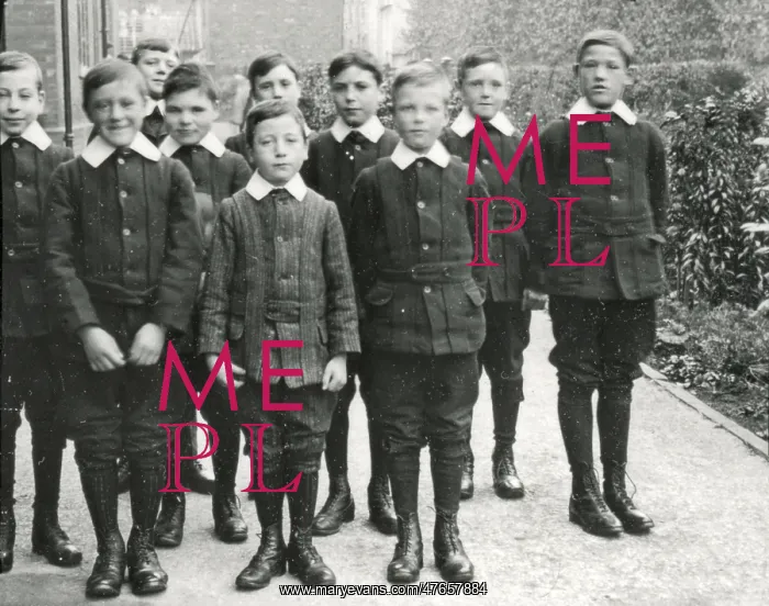 : Pontefract Union Cottage Homes, Carleton - Group of Children : Pontefract Union Cottage Homes, Carleton - Group of Children