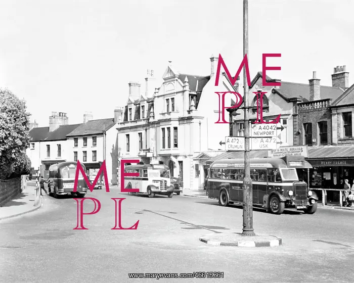  : Pontypool, Clarence Square c1955
