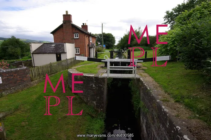 : Pool Quay Lock, Montgomery Canal : Pool Quay Lock, Montgomery Canal