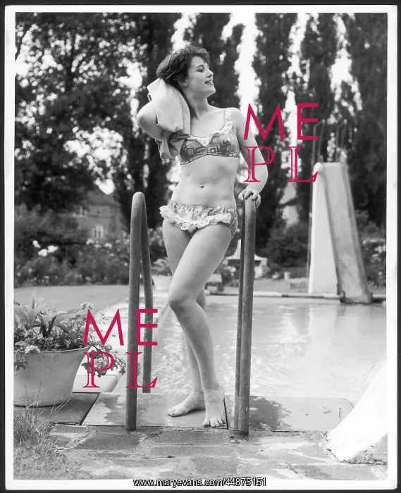: POOLSIDE BIKINI 1960S : POOLSIDE BIKINI 1960S
