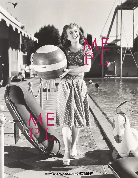 : Poolside fun : Poolside fun