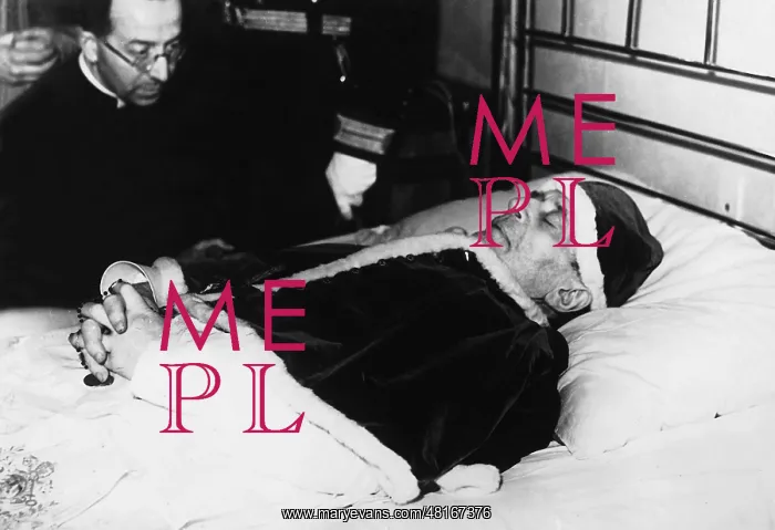 : Pope Pius XI. on his deathbed, 1939 : Pope Pius XI. on his deathbed, 1939