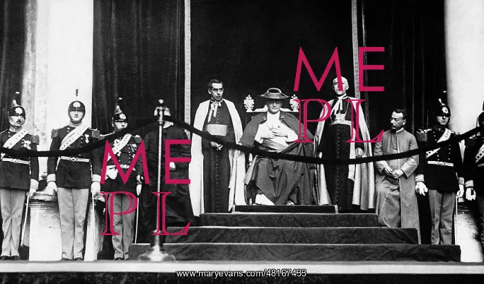 : Pope Pius XI. at the performance of an opera in the Vatican : Pope Pius XI. at the performance of an opera in the Vatican