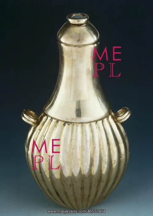 : Poporo. Lime container used to carry the lime to : Poporo. Lime container used to carry the lime to