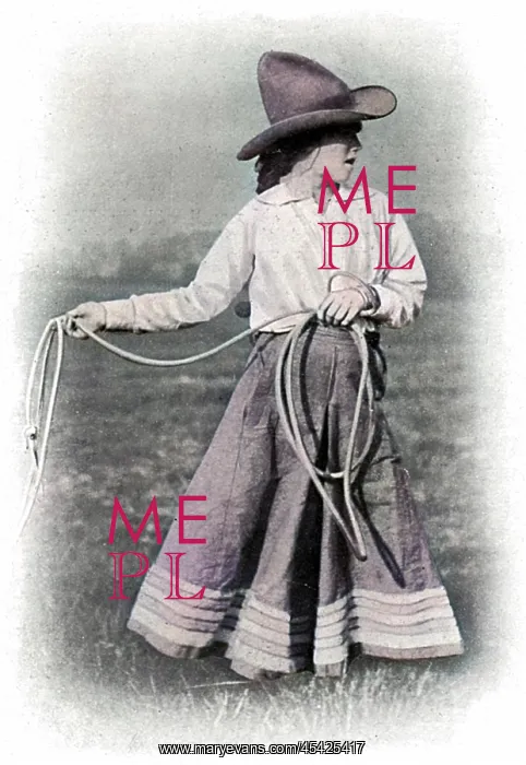 : Poppette Ginnette breaking in horses for the Army, WW1 : Poppette Ginnette breaking in horses for the Army, WW1