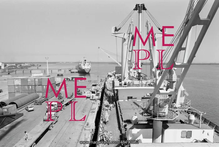 : Port of Corinto : Port of Corinto