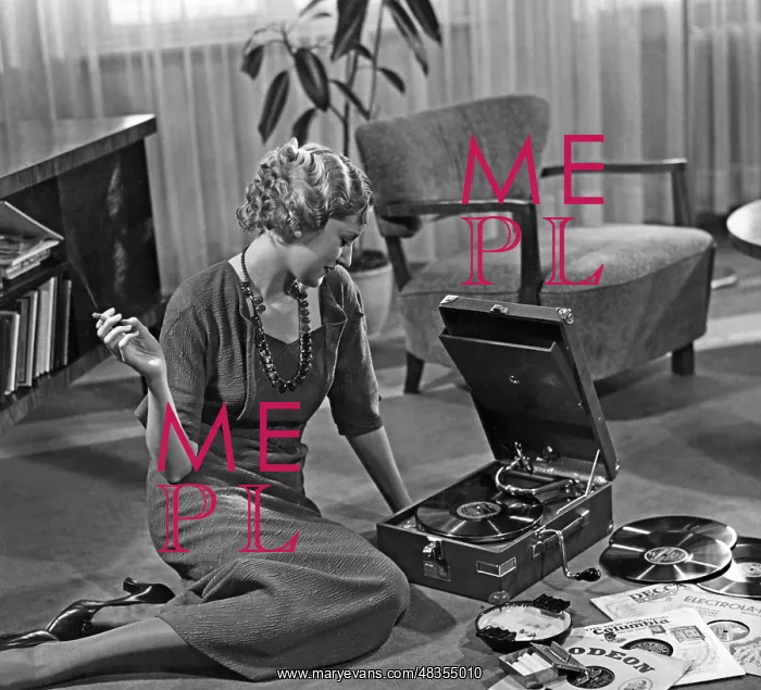 : Portable gramophone, 1934 : Portable gramophone, 1934