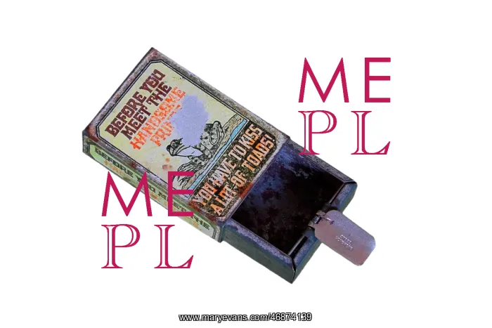 : Portable pocket illustrated cigarette ash tray : Portable pocket illustrated cigarette ash tray