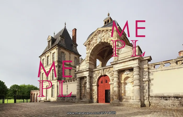 : Porte du Baptistere or Porte Dauphine, Chateau : Porte du Baptistere or Porte Dauphine, Chateau