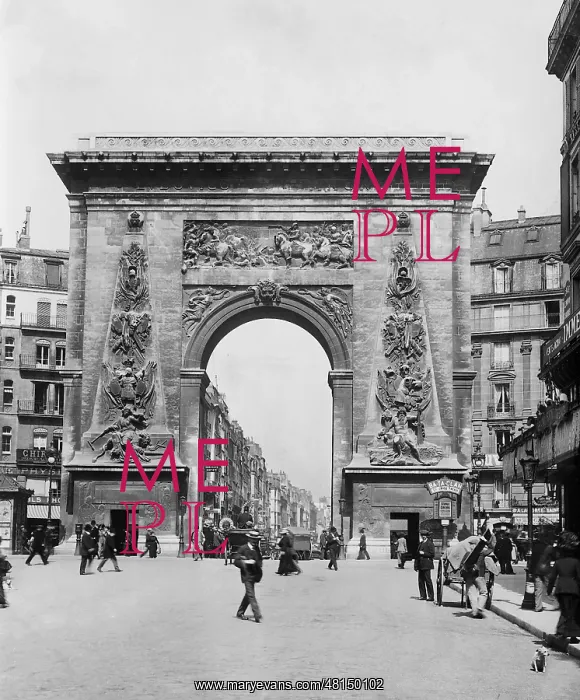 : Porte de St. Denis in Paris : Porte de St. Denis in Paris