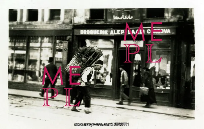 : A porter, Aleppo, Syria : A porter, Aleppo, Syria
