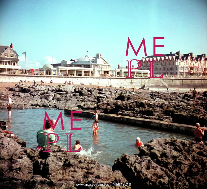 : Porthcawl - Children's paddling pool : Porthcawl - Children's paddling pool