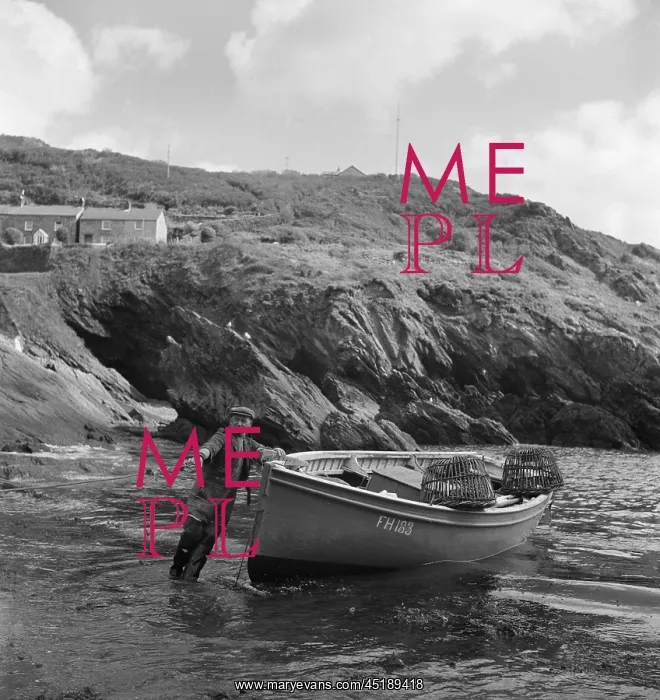 : Portloe Cove Harbour, Cornwall : Portloe Cove Harbour, Cornwall