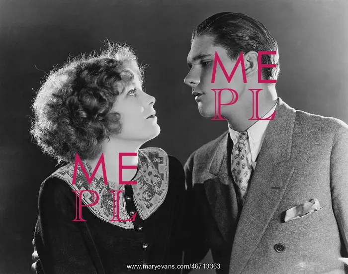 : Portrait of couple about to kiss : Portrait of couple about to kiss