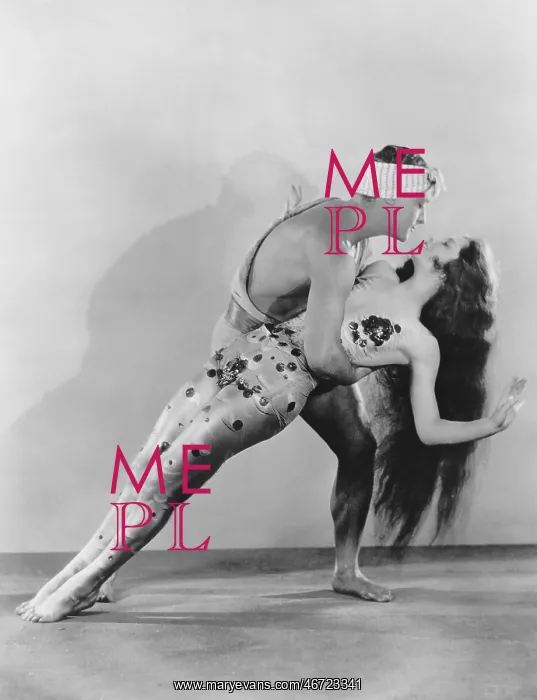 : Portrait of dancers performing : Portrait of dancers performing