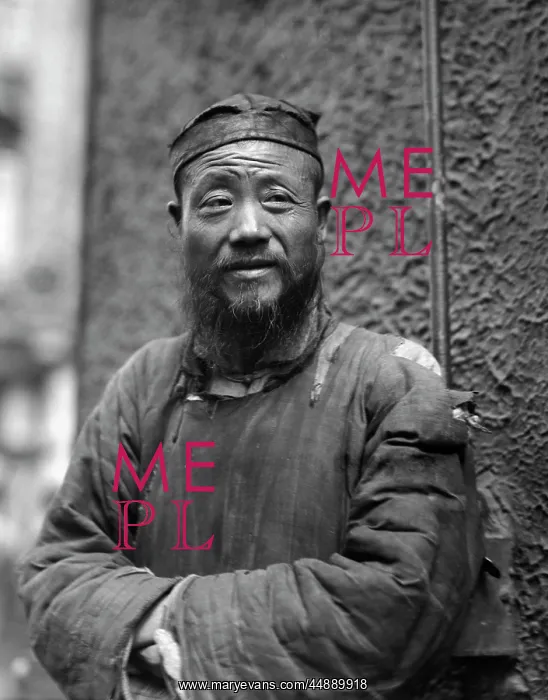  : Portrait of an elderly Chinese priest