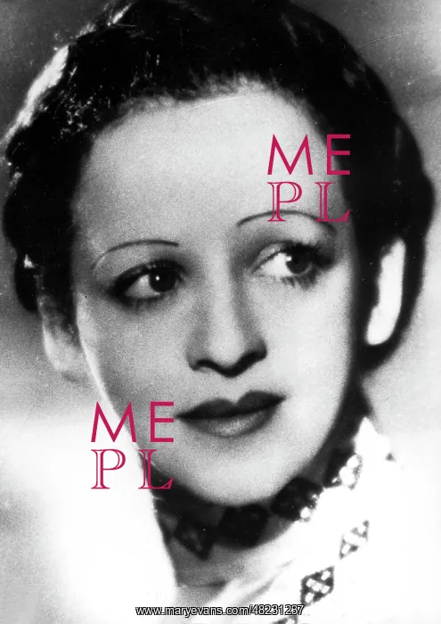 : Portrait of Fania Fsnelon, 1930s : Portrait of Fania Fsnelon, 1930s