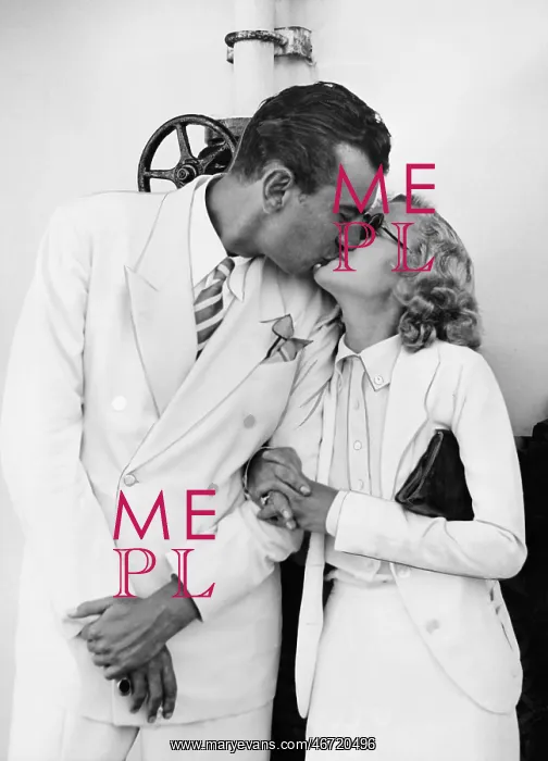 : Portrait of kissing couple : Portrait of kissing couple