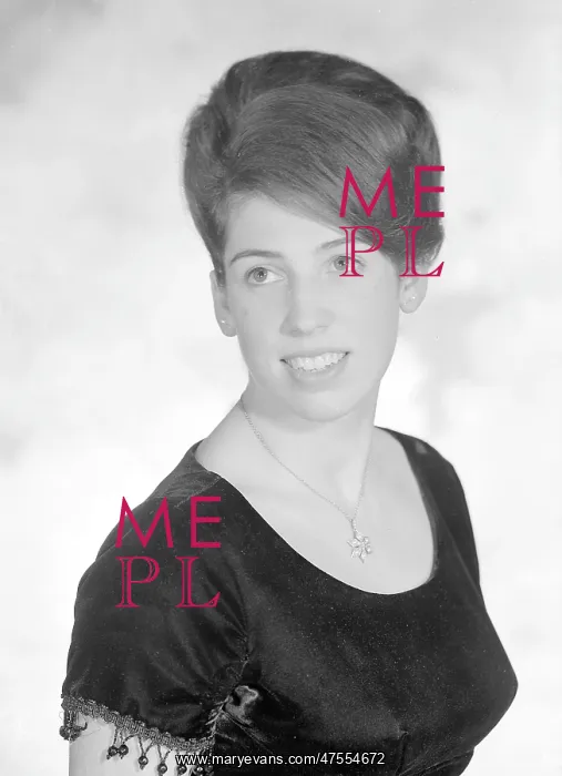  : Portrait of Miss Coates