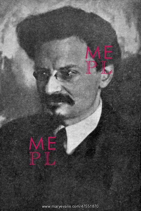 : Portrait photograph of Leon Trotsky : Portrait photograph of Leon Trotsky