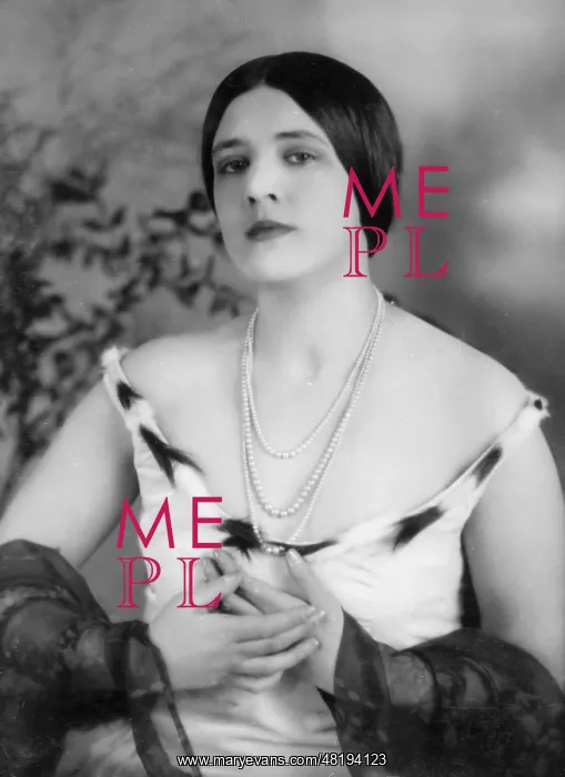 : Portrait of a woman, 1920 : Portrait of a woman, 1920