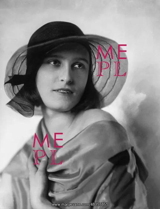 : Portrait of a woman, 1935 : Portrait of a woman, 1935