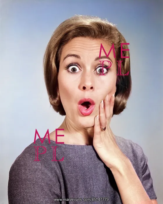 : Portrait Woman with Hand on Cheek Looking at Camera : Portrait Woman with Hand on Cheek Looking at Camera