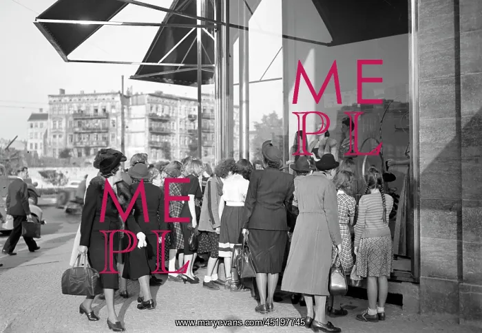 : Post-war era - Berlin KaDeWe 1950 : Post-war era - Berlin KaDeWe 1950