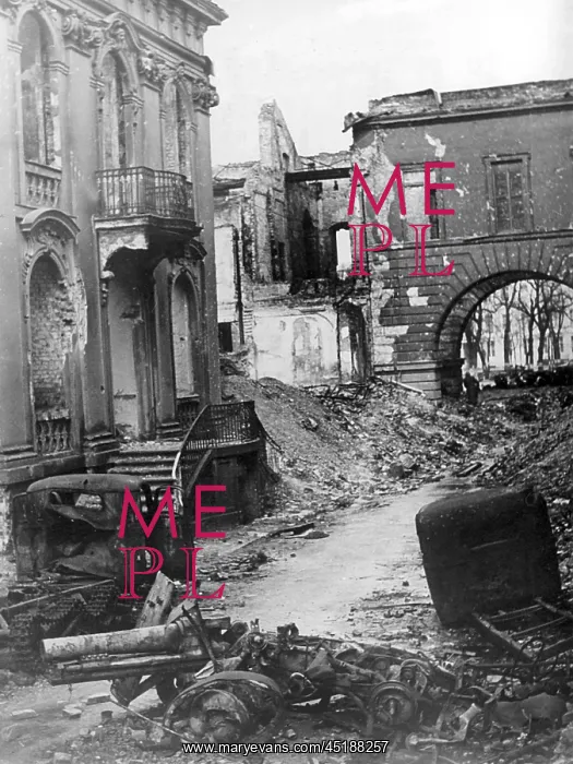 : Post-war era - destructions in Berlin : Post-war era - destructions in Berlin