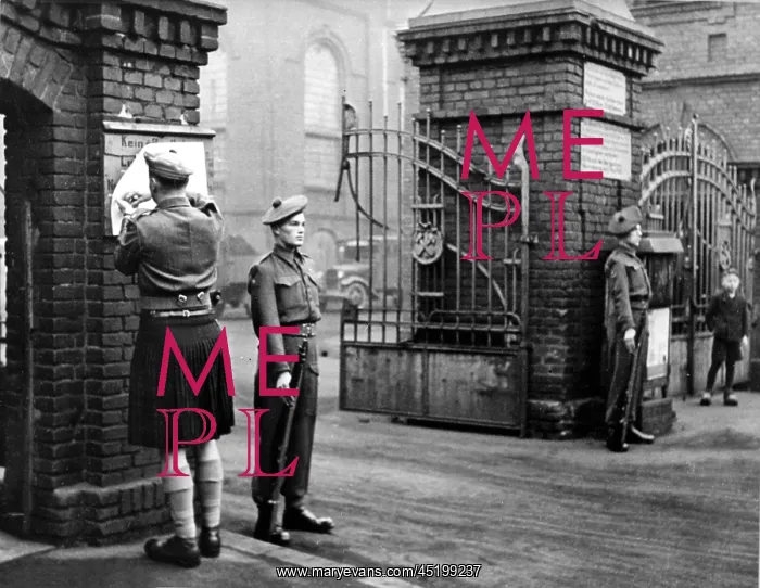 : Post-war era - dismantling : Post-war era - dismantling