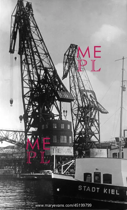 : Post-war era - dismantling : Post-war era - dismantling