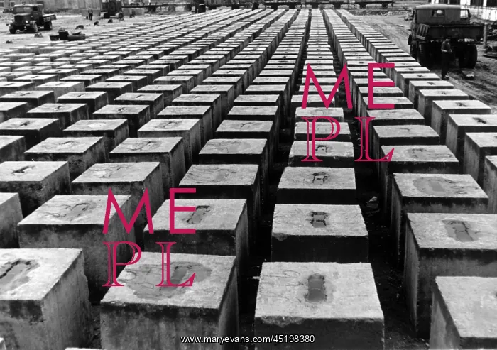 : Post-war era: dismantling blocks in Kiel : Post-war era: dismantling blocks in Kiel
