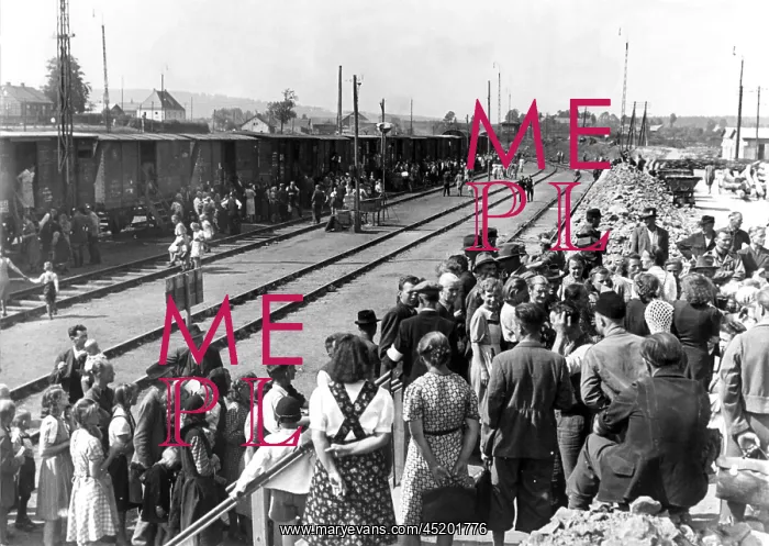 : Post-war era: expellees from Sudetenland : Post-war era: expellees from Sudetenland