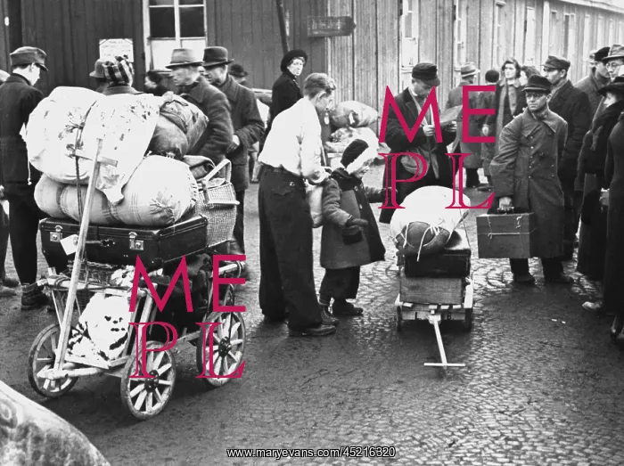 : Post-war era - refugees : Post-war era - refugees