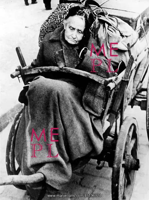 : Post-war era - refugees - old people : Post-war era - refugees - old people