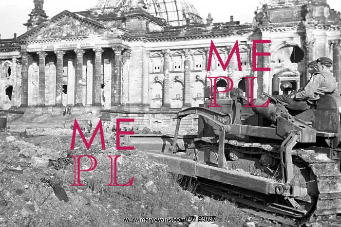 : Post-war era - rubble clearance 1948 : Post-war era - rubble clearance 1948